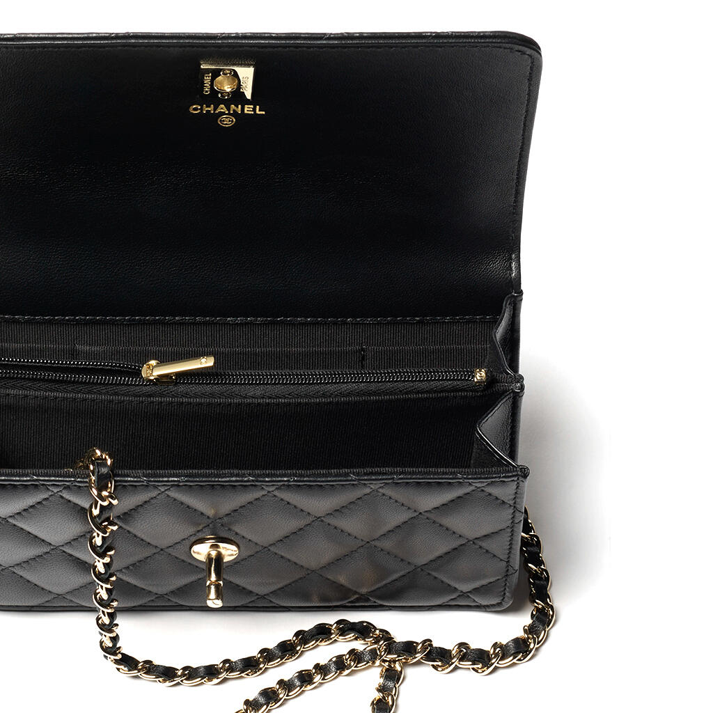 CHANEL MASTER CLUTCH WITH CHAIN LAMBSKIN, STRASS & GOLD-TONE METAL BLACK AP4831 (18.5*11*6cm)